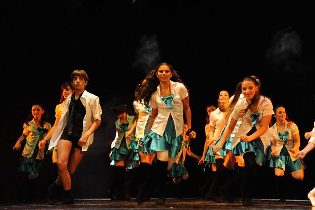 Allievi del CPD in una coreografia di Andrè De La Roche